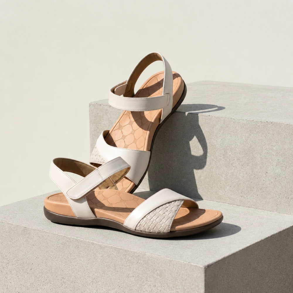 GRACE – Off White